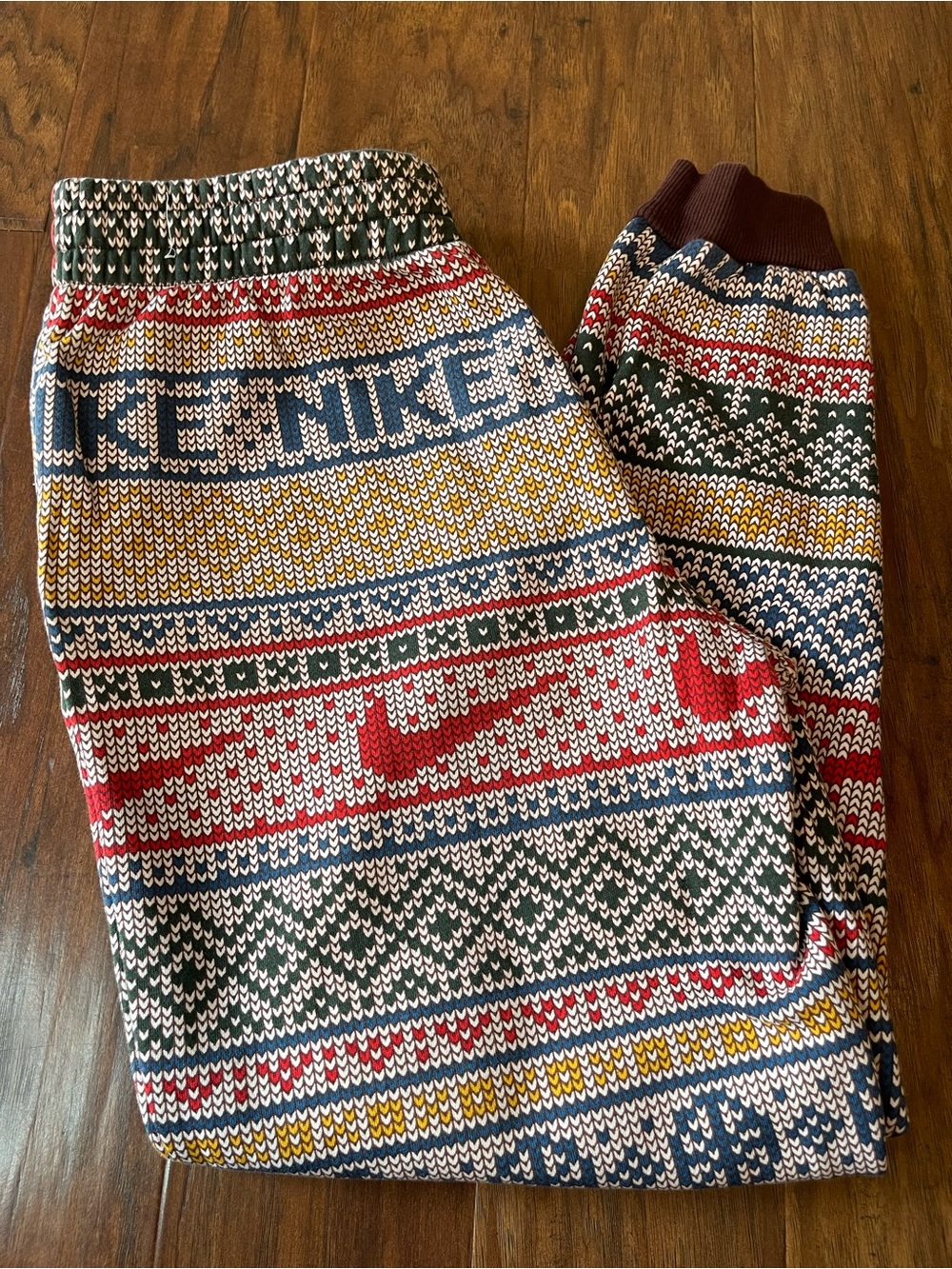 Nike Club Fleece Holiday Jogger Sweatpants Black Fair Isle Multicolor XL